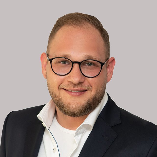 Frédéric Hege-Behrens, selbstständiger Immobilienberater für die Deutsche Bank Immobilien GmbH