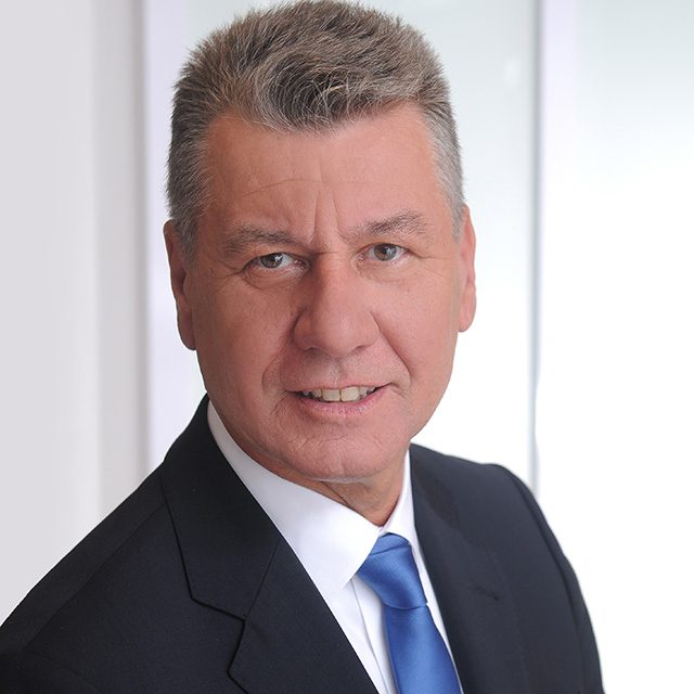Heinz Stöcklein, selbstständiger Immobilienberater für die Deutsche Bank Immobilien GmbH