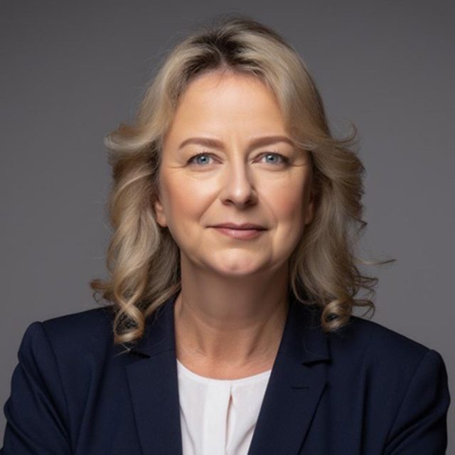 Manuela Schulze, selbstständige Immobilienberaterin für die Deutsche Bank Immobilien GmbH