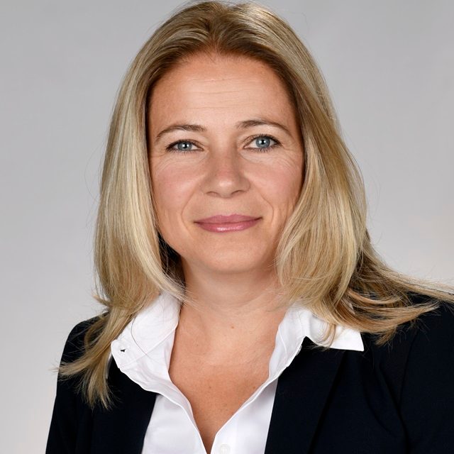 Olga Jazkow, selbstständige Immobilienberaterin für die Deutsche Bank Immobilien GmbH