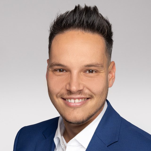 Pascal Lindvers, selbstständiger Immobilienberater für die Deutsche Bank Immobilien GmbH
