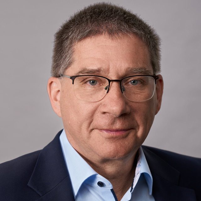 Til Menzel, selbstständiger Immobilienberater für die Deutsche Bank Immobilien GmbH