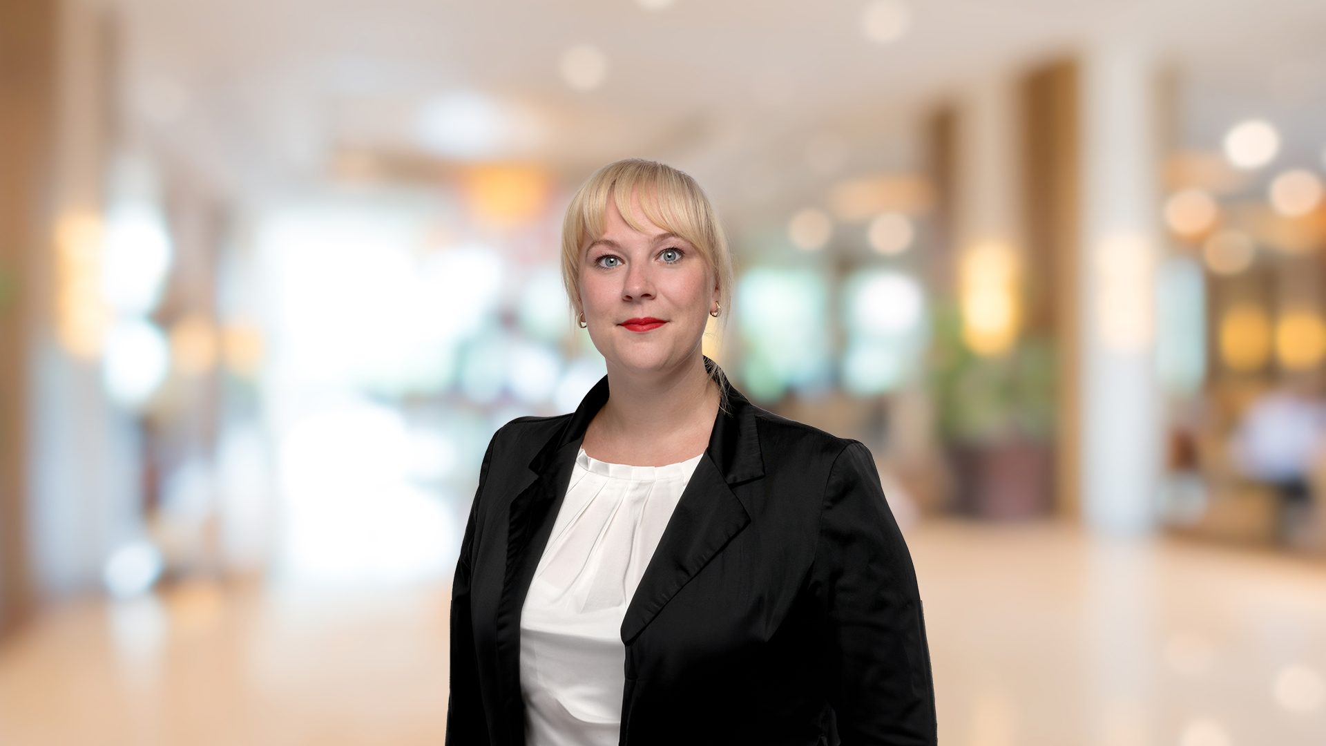 Janina-Julia Ommer